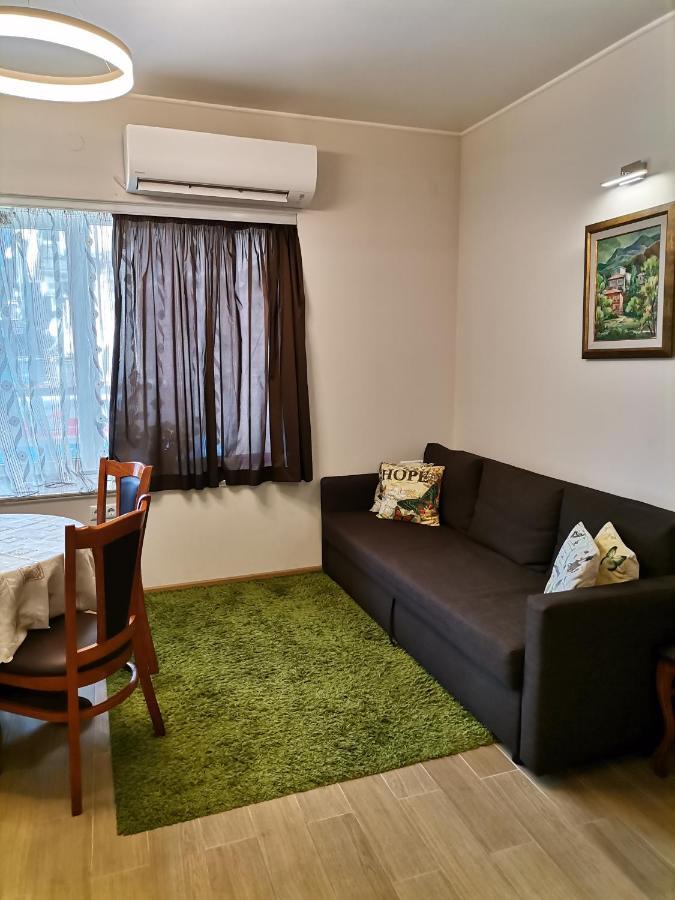 Guest Apartment Monarch Смолян Экстерьер фото